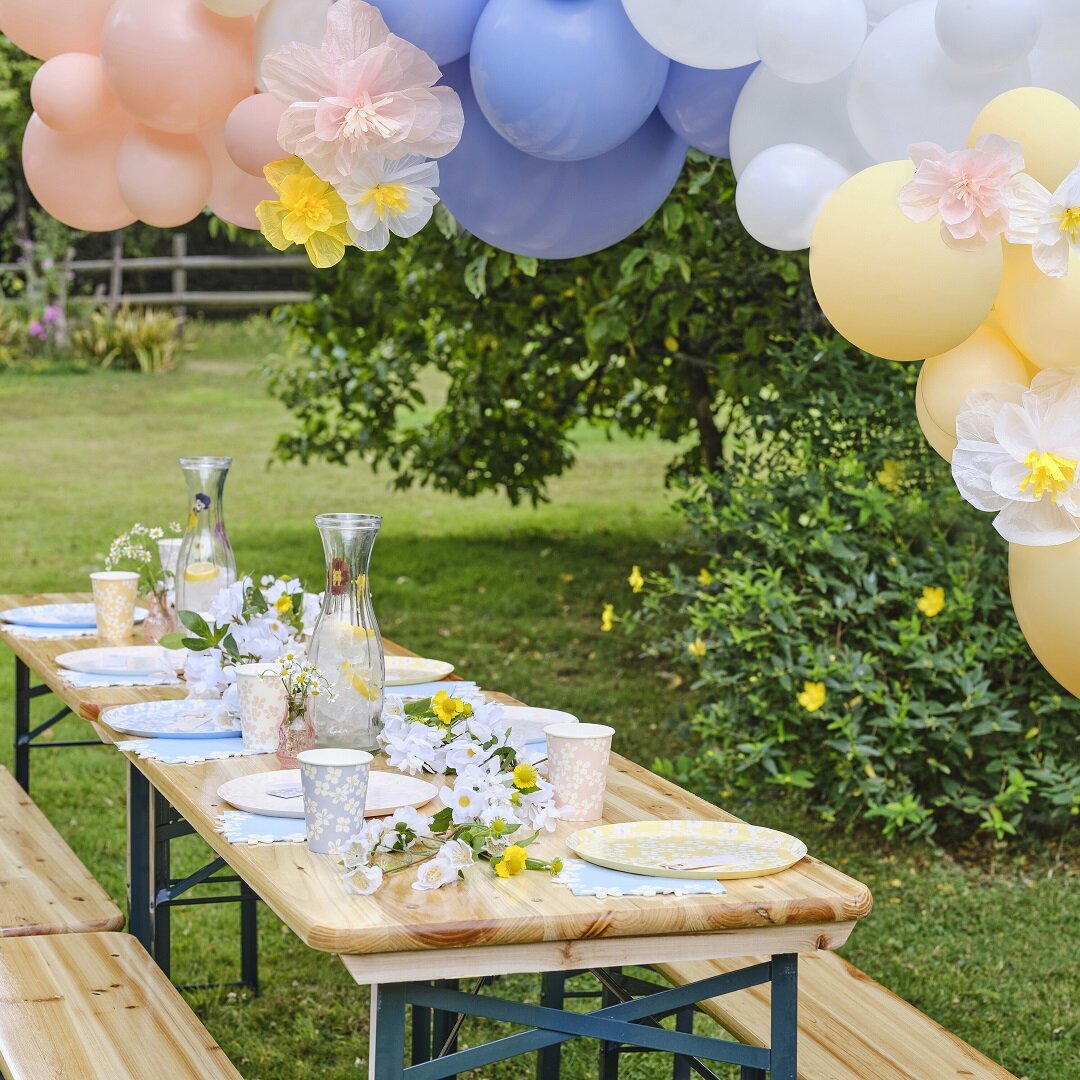 Ballongbåge Pastell med pappersblommor